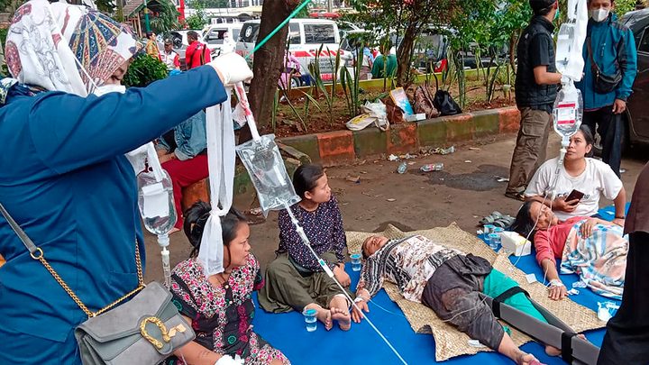 Heridos en la calles de indonesia